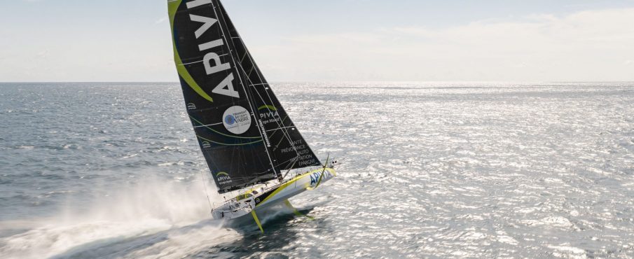 APIVIA en tête de la course !