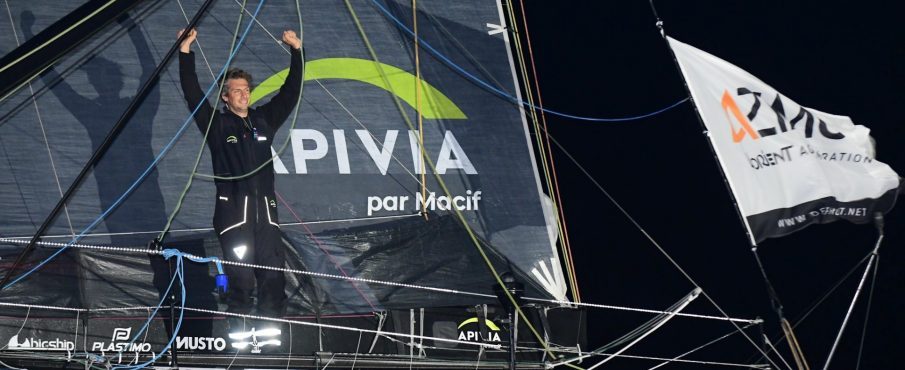 Charlie Dalin et APIVIA s’imposent sur les 48h duDéfi Azimut – Lorient Agglomération